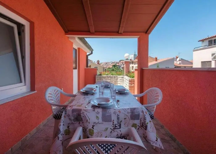 Pleasant Oriana Near The Sea-pula Konukevi 3*