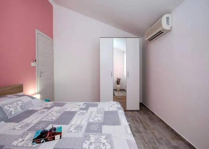 Konukevi Pleasant Oriana Near The Sea-pula