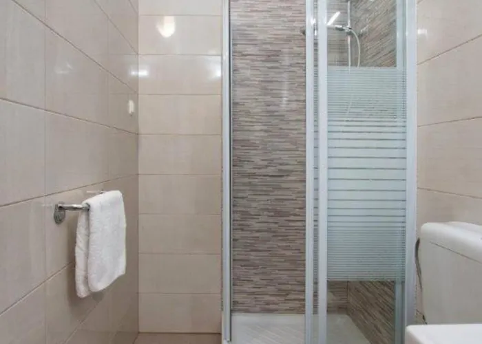 Πανσιόν Pleasant Oriana Near The Sea-pula 3*