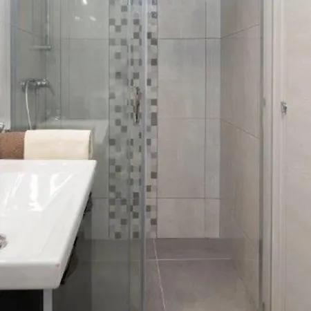 Pleasant Oriana Near The Sea-pula Gasthuis Pula