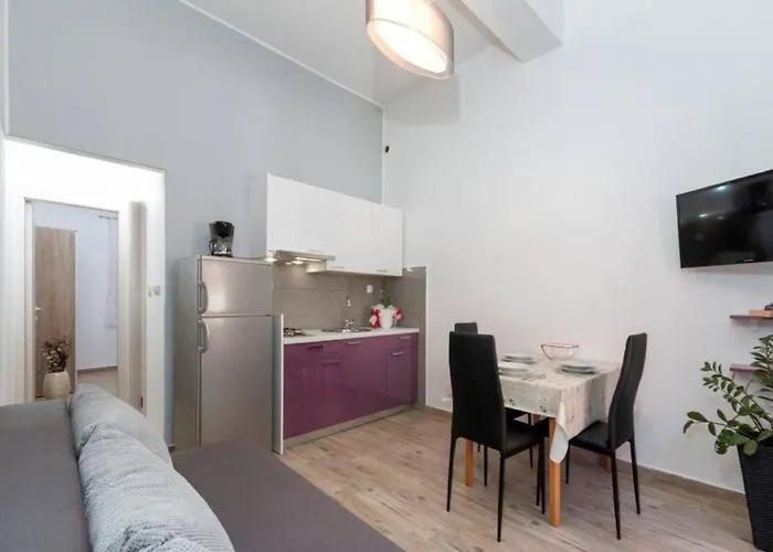 Pleasant Oriana Near The Sea-pula 3* Pola
